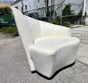 Vladimir Kagan Sculptural Bilbao Swivel Chair - Picture 1 of 9