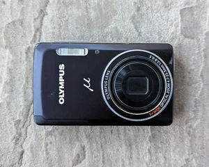 Olympus MJU-5010 14.0MP Digital Camera - Picture 1 of 9