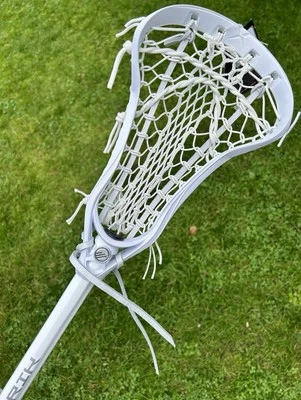 Womens Lacrosse Stick Maverik Axiom G4 Composite Head & Shaft New Retail $150 - Image 1 of 4