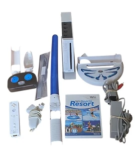 Nintendo Wii Console Bundle W/ Wii Sports Resort Remote Nunchuck Cords Tested  - Picture 1 of 14