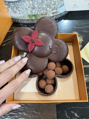 Louis Vuitton Eatable Big Vivienne Chocolate With Praline New In Box - Image 1 of 3