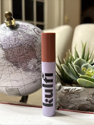 💋 Масло для окрашивания губ Kulfi Lassi — розовое — 3,8 мл / 0,12 жидкой унции | НОВОЕ T - Изображение 1 из 4