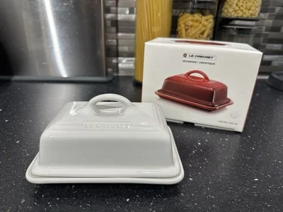 Le Creuset New Stoneware Ceramic White Butter Dish With Lid RRP £45 - Image 1 of 4