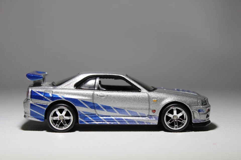 Hot Wheels Premium Fast & Furious (2009) Nissan Skyline GT-R (BNR34) - Image 1 of 4