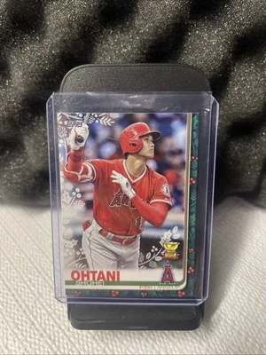 Topps Holiday 2019 - Shohei Ohtani #HW16 Foto 1 de 4