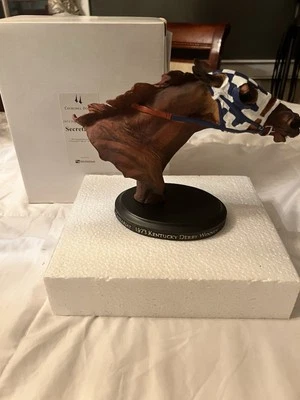 Secretariat Bust~1973 Triple Crown winner  NEW in BOX in pristine condition RARE - Image 1 of 4