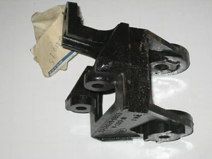 Ford Mondeo 1993-2000 1.8 Diesel Getriebehalter 1092229 93BB-6P092-CG - Bild 1 von 3
