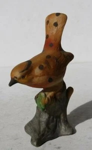 Estatuilla Wren encaramada hoja de árbol cerámica porcelana pintada a mano sin marca EXCELENTE -- - Imagen 1 de 1