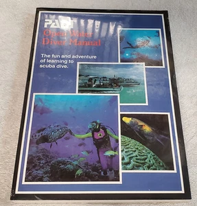 PADI Open Water Diver Manual Scuba Diving Book BRAND NEW SEALED ~ FREE SHIPPING - Imagen 1 de 4