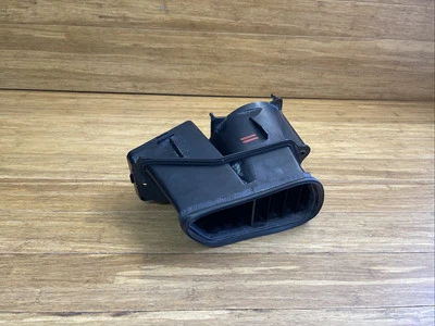 Conducto de admisión de aire del motor derecho Porsche Boxster 718 2020-2024 OEM 982959455B Foto 1 de 4