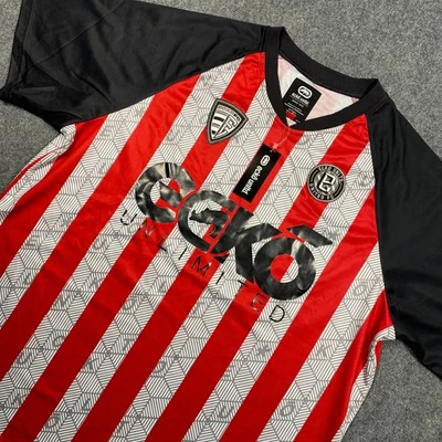 Camiseta deportiva Ecko Unltd a rayas rojas 2XL - etiqueta roja verdadera nueva con etiquetas de fútbol Foto 1 de 4