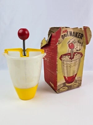 Vintage Popeil’s Donut Maker Dough Dropper Swirl Plastic White & Red - Image 1 of 4