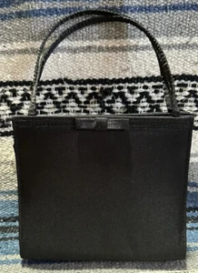 Clean Beautiful Vintage Hato Hasi Handbag Purse Clutch Bow Straps Snap 6" - Picture 1 of 7