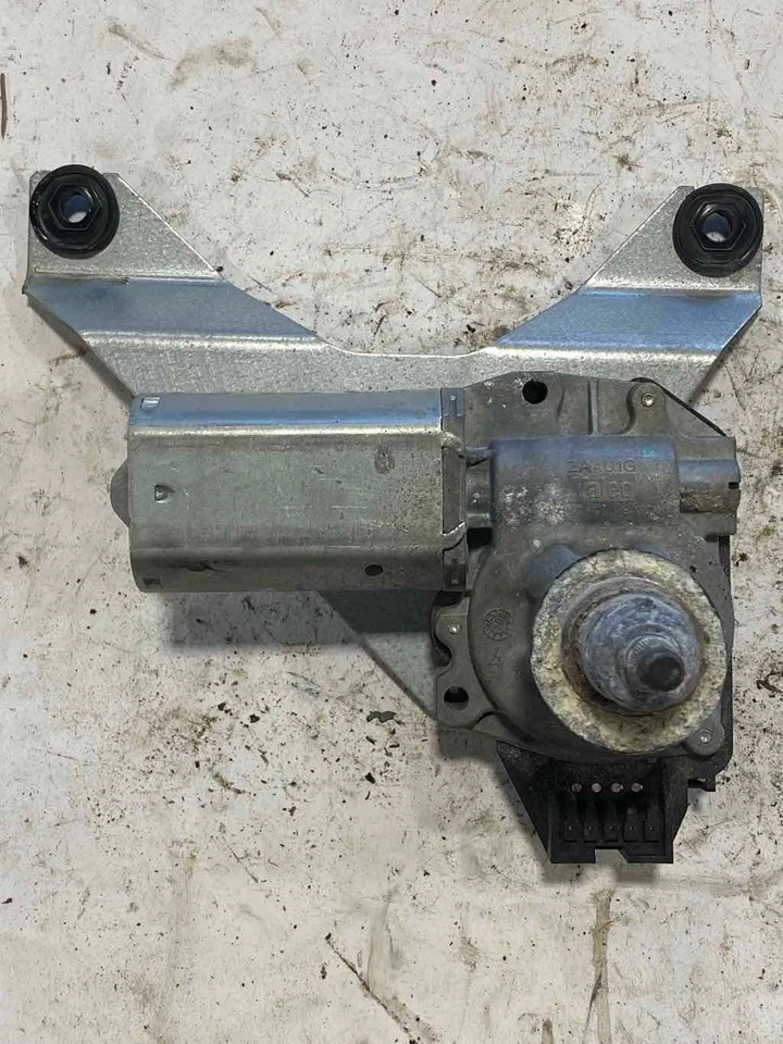 Used Back Glass Wiper Motor fits: 2005 Cadillac Escalade  Grade C - Image 1 of 4