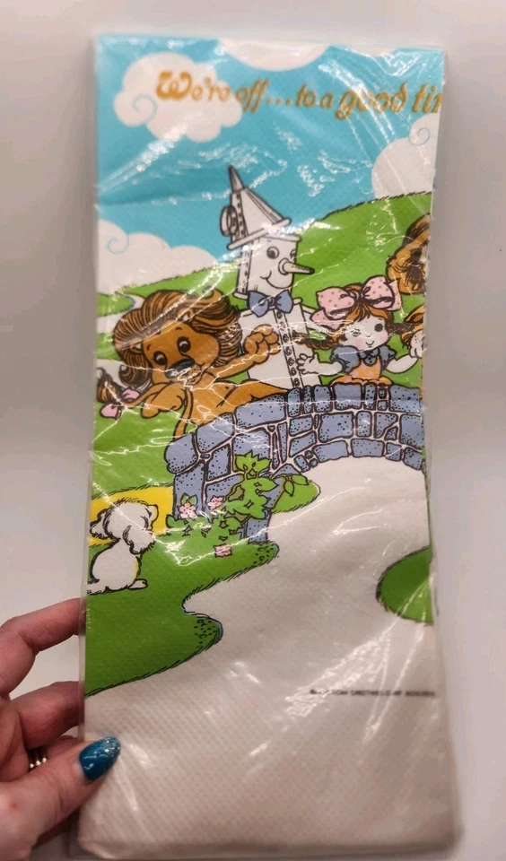 Vintage 1979 American Greetings Party Maid Table Paper Cover Wizard of Oz NOS - Image 1 of 4