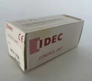 (NEW) IDEC Red Push Button HW1P-1FQD-R-24V - Picture 1 of 6