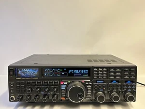 Yaesu FTDX5000D All Mode Ham Radio Transceiver - Picture 1 of 15