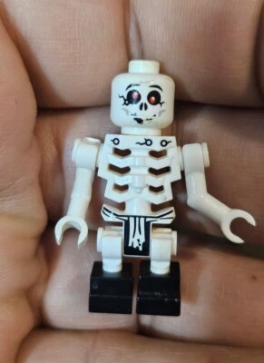 Lego Minifigure Ninjago Golden  Bonezai Njo008 Face Mouth Partually Rubbed C16-2 - Image 1 of 4