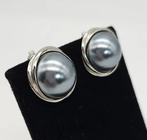 Vintage Faux Blue Pearl Clip-on Earrings Silver Tone - Picture 1 of 3