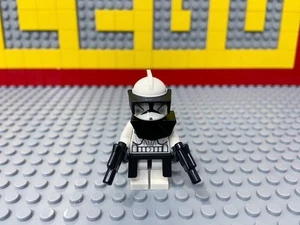 Star Wars LEGO Clone Commander Minifigure Fully Equipped Genuine C82636 - Picture 1 of 2