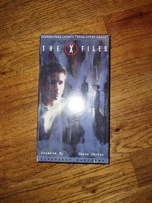 X Files Pusher Jose Chung From Outer Space VHS Used Sci-Fi - Imagem 1 de 3