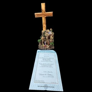 "Rest in Peace" Thomas Kinkade beleuchtetes Olivenholzkreuz Bradford Exchange - Bild 1 von 12