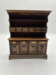 Mueble grande de madera para casa de muñecas - Imagen 1 de 12
