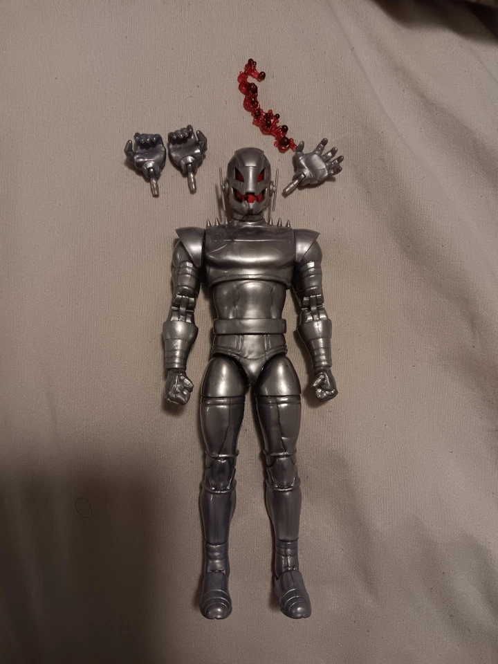 Figura Hasbro 2023 Marvel Quantumania Legends Ultron 6" (sin BAF) Foto 1 de 1