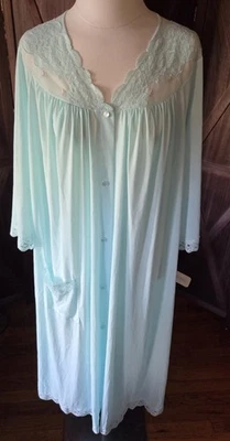 NWT Shadowline Vintage Green Embroidered & Lace Trimmed Button Up Robe Plus 3X - Image 1 of 4