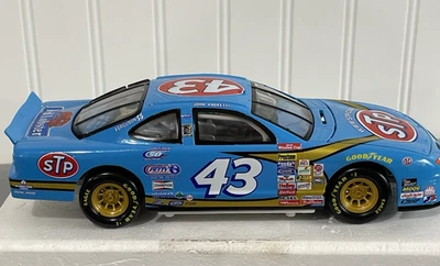 1999 Mattel Hot Wheels 1:24 Scale Nascar STP Car #43 John Andretti Open Box - Image 1 of 4
