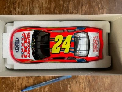 Coche Nascar Jeff Gordon 2002 Monte Carlo Stock Transparente #24 Dupont 200 Años 1:24 Foto 1 de 2