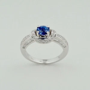 Oval Halo Set Sapphire Diamond Ring Made Of 18k White Gold ( Ring Size 6.5) - Picture 1 of 5