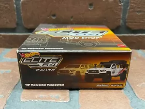 Hot Wheels Elite 64 Mod Shop ‘17 Toyota Tacoma Customizable Pickup Truck - NEW - Foto 1 di 5