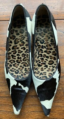 Impresionantes bombas bajas de pelo de becerro con estampado de pony marrón y crema Dolce & Gabbana 39/9 B Foto 1 de 4