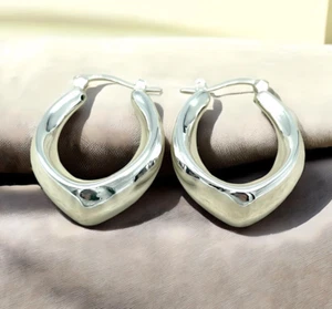 925 STERLING SILVER UNIQUE SHAPE HOOP EARRINGS LIGHTWEIGHT LATCHBACK 1638 - Picture 1 of 5