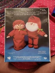 Vintage Mr OR Mrs Santa Claus Soft Sculpture Doll Kit Christmas MAKES ONE DOLL - Picture 1 of 7