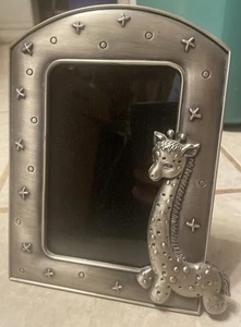 Fetco 4 x 6 Easel Back Pewter Giraffe Photo Frame For Nursery Or Child’s Picture - Picture 1 of 9