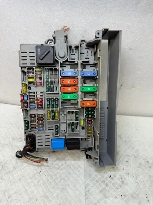 BMW 330i 325i E90 E91 2006-09 módulo de control de caja de relé de fusibles 6906622-02 OEM (35) Foto 1 de 4