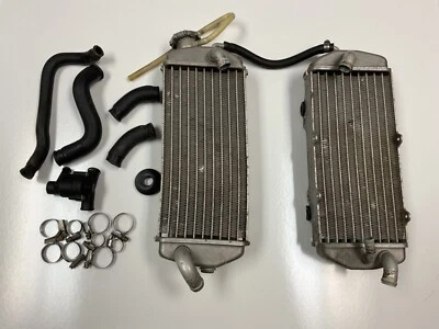 2002 02 KTM 400EXC 400 EXC OEM левый и правый радиатор охлаждения крышки шланги - Изображение 1 из 4