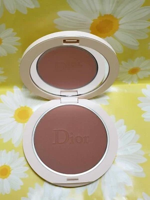 Dior Forever Natural Bronze Powder 07 Golden Bronze 0.31 oz Full Size - Image 1 of 4