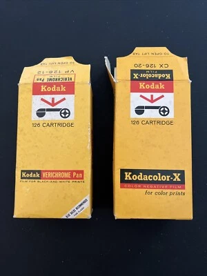 2 NUEVAS Películas para Cartucho Kodak 126-12 Verichrome Pan + 126-20 Kodacolor-X Caducadas Foto 1 de 4