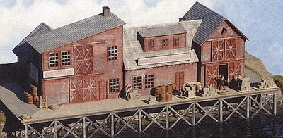Northeastern Scale Models 20109 HO Sam Cahoon's Fish Pier Kit - Image 1 of 3