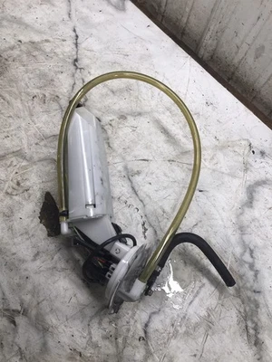 19 Ski-Doo Renegade Adrenaline 900 Ace Turbo 137" unidad de envío de bomba de combustible de gas  Foto 1 de 4