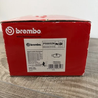 Pastillas de freno de disco traseras de cerámica Brembo P50052N para Mercedes-Benz CLS550 2007-2018 Foto 1 de 4