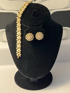 Vintage Krone Trifari Kunstperlen goldfarben Armband & Clip Pinwheel Ohrringe 2-teiliges Set - Bild 1 von 21