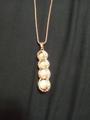 Betsey Johnson Pearl Peas Crystal Pod Rose Gold Pendant Necklace Free Gift Bag - Image 1 of 3
