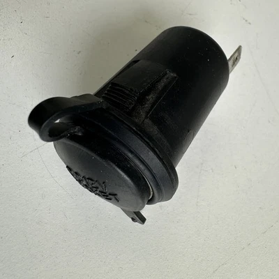 Victory Cross Country 2011 Power socket 12v plug - Image 1 of 4