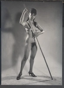 Vintage NUDE Pin-Up Photo. 11 x 8 cm. Free UK p&p - Picture 1 of 1