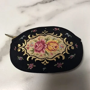 Women's Vintage CIRCA 1960's Black And Floral Embroidered Change Purse - Picture 1 of 9