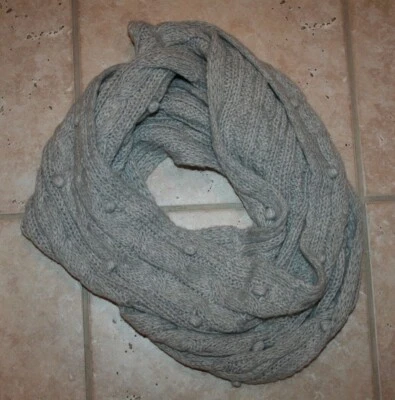 Bufanda tejida continua gris eternidad sin talla Abercrombie Girls nueva con etiquetas Foto 1 de 4